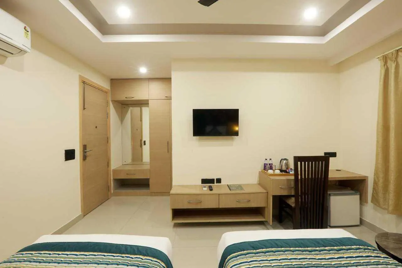 Townhouse Millennium City Centre Metro Station Gurgaon Hotel